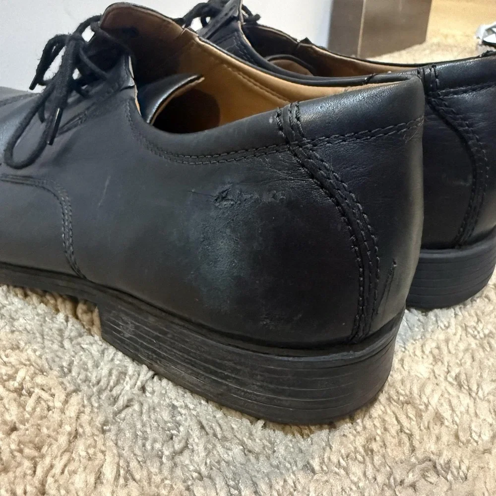 Clarks Shoes Mens Size 12 Black Leather Cap Toe Derby Dress Comfort Rubber Sole